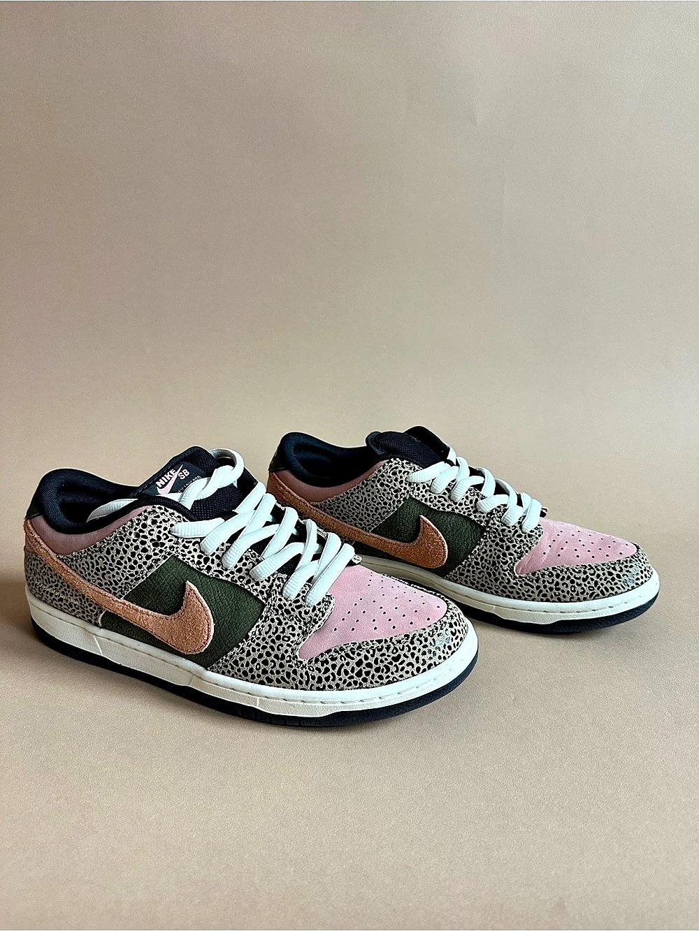 Arts-Rec x Nike SB Dunk Low Pro Safari Pink | Men’s 10.5 Like New OG Box EUC - Picture 2 of 16